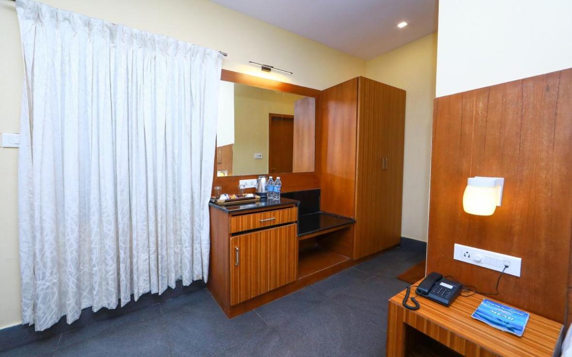 Pearl Park Beach Resort Private Limited Port Blair Buitenkant foto